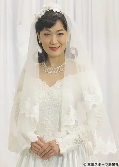 ウエディングドレス姿が話題に